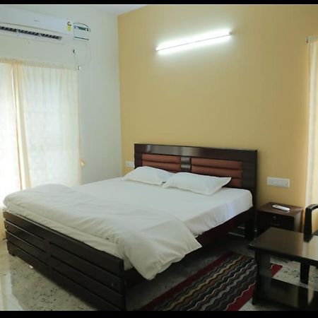 S V Home Stay Tirupati Kültér fotó