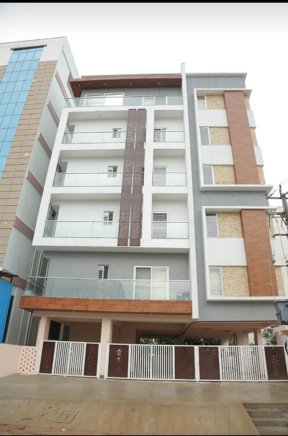 S V Home Stay Tirupati Kültér fotó
